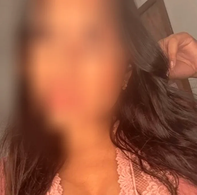 Cynthia, 29