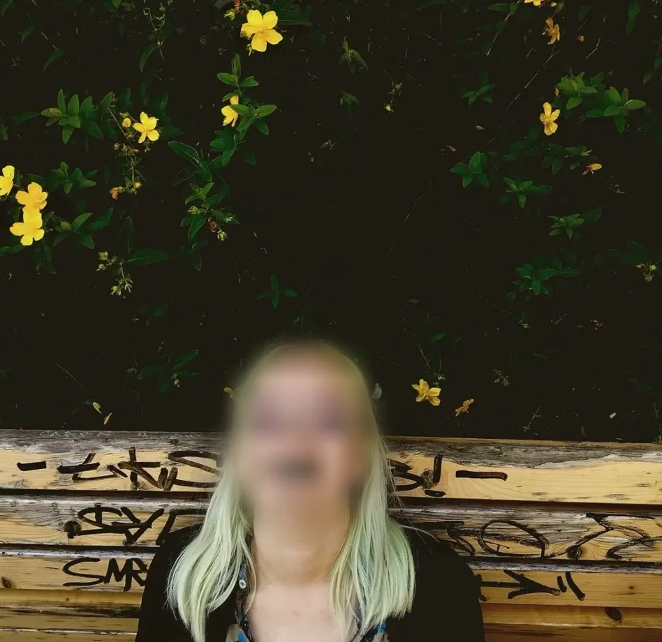 Daphne, 19