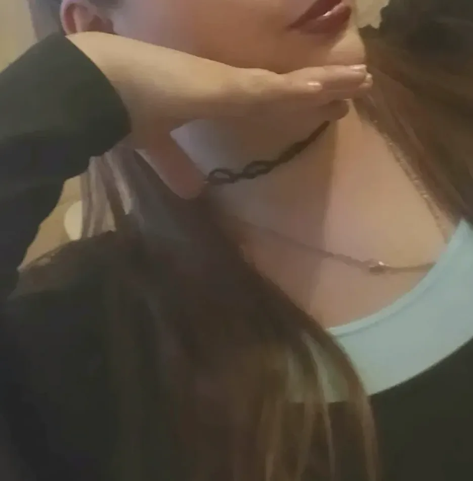 Julia, 28